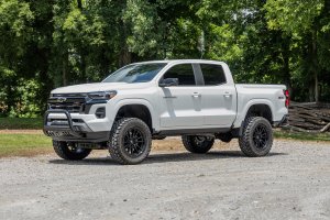 Chevrolet Colorado Suspension Lift Kit - Rough Country - 4 Inch Lift Kit + N3 Struts - '23-'24